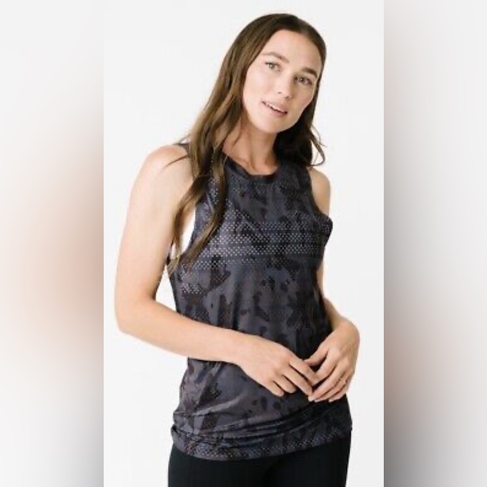 ZYIA Camo chill tank, size XXL 🌺3/$15🌺